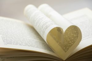 Leia mais sobre o artigo O que faz um livro ser considerado um romance?